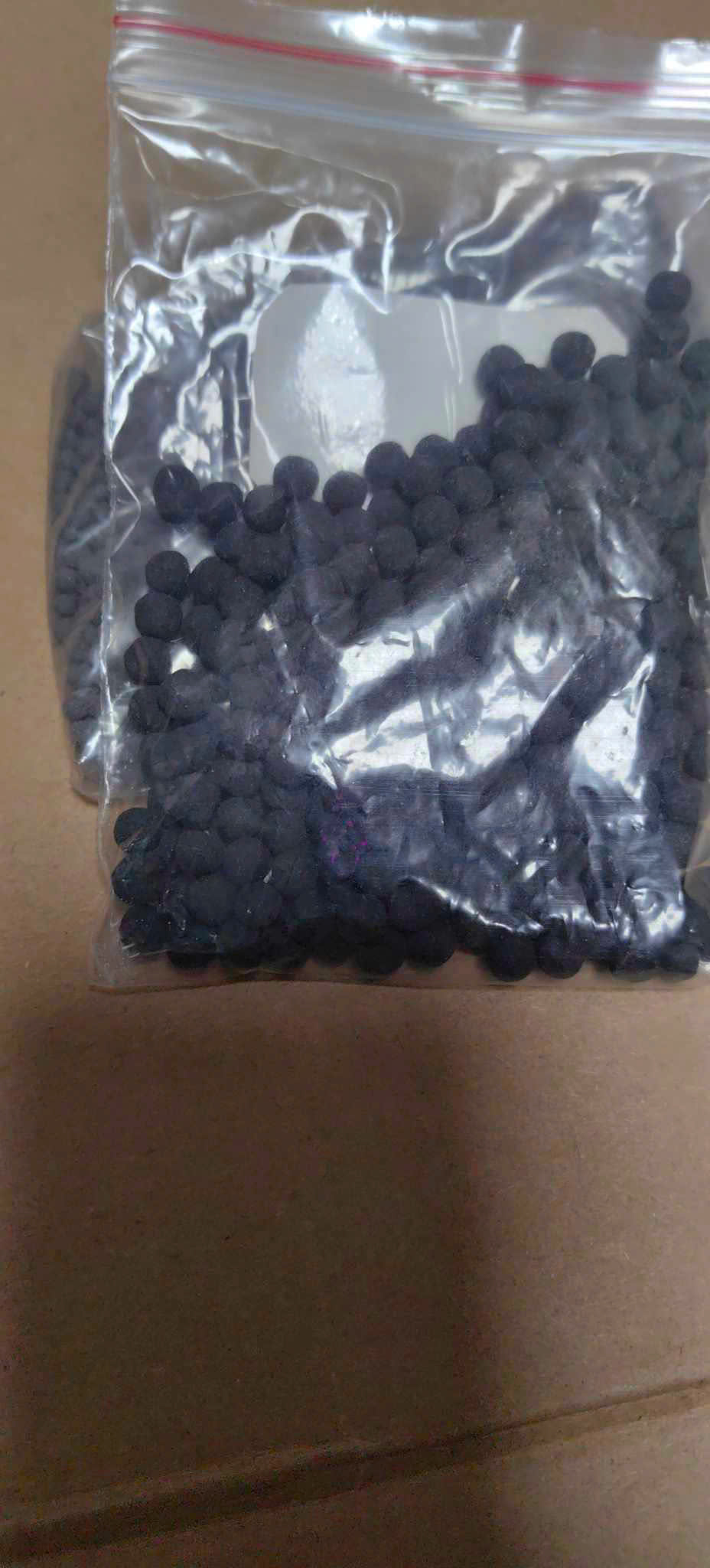 Phân bón lan đỏ strobe 8-9-10mm ( Thanh lý)